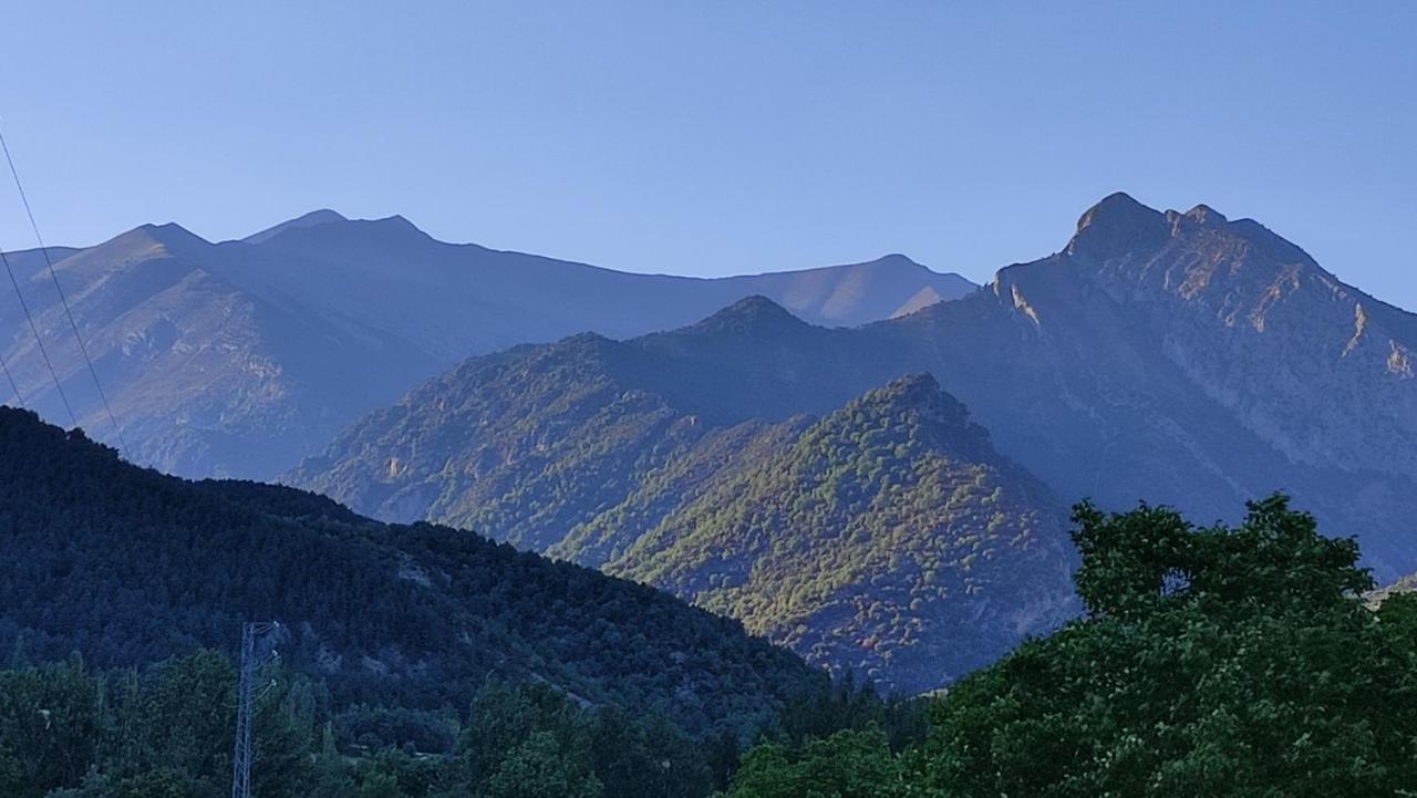 Alojamientos Turisticos Turbon - Campo กัมโป ภายนอก รูปภาพ